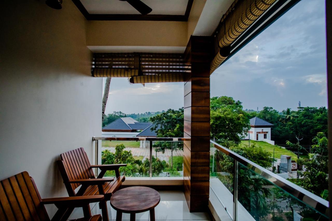 Cliff Way Apartments فاركَالا المظهر الخارجي الصورة