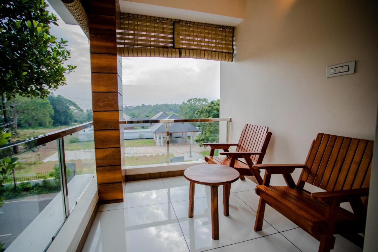 Cliff Way Apartments فاركَالا المظهر الخارجي الصورة