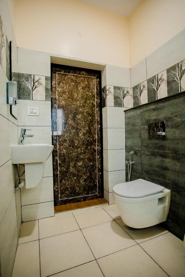 Cliff Way Apartments فاركَالا المظهر الخارجي الصورة
