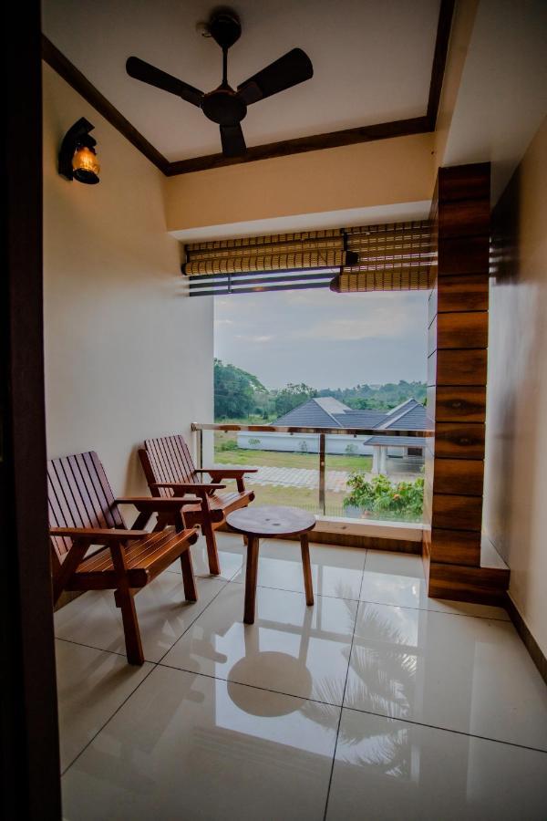 Cliff Way Apartments فاركَالا المظهر الخارجي الصورة